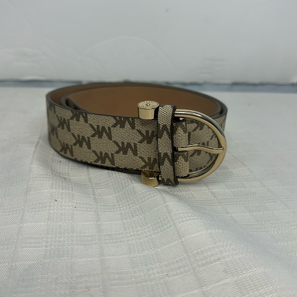 MICHAEL Michael Kors Tan and Gold Belt Elegant Accessory - Picture 1 of 7